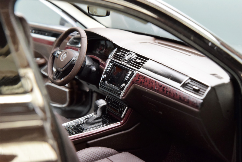 Illustration for article titled Teutonic Tuesday By Way of Shanghai: VW Phideon